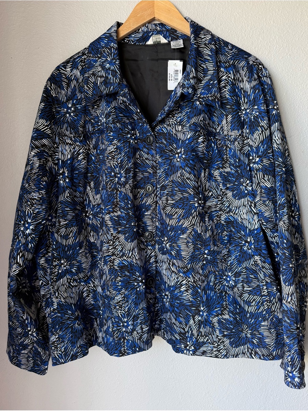 Laura Ashley Woman NWT Blue & White Floral Print Button Down Top Size 3X